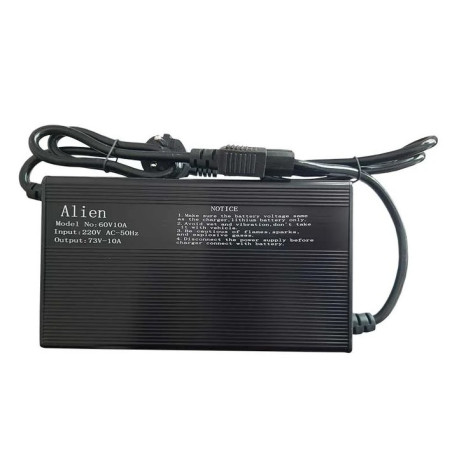 Incarcator scuter si tricicleta electrica Litiu 73V 10A Smart Charger
